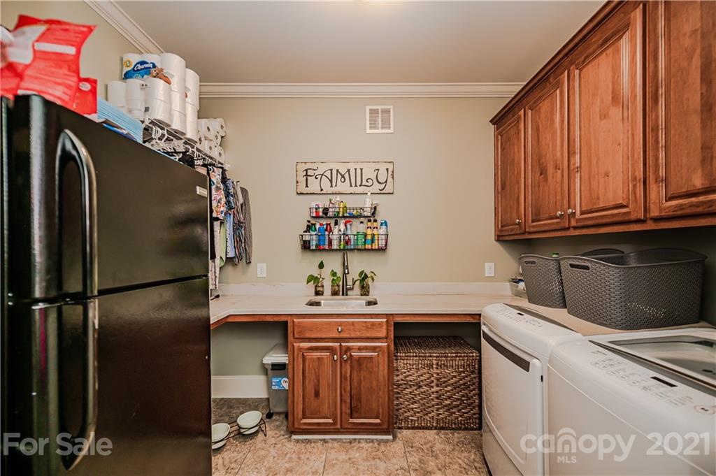 6640 Fox Ridge Circle Davidson, NC 28036 - Photo 32 of 40