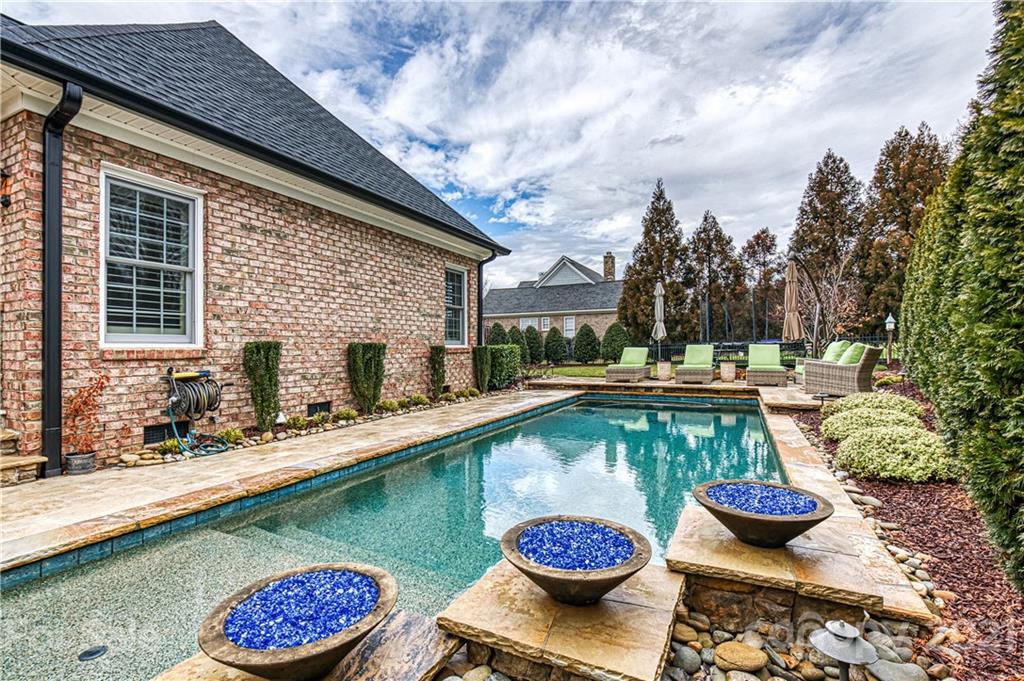 6640 Fox Ridge Circle Davidson, NC 28036 - Photo 37 of 40
