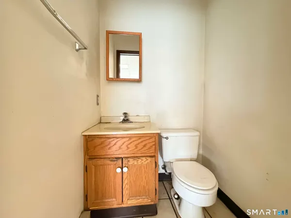 $699,000 | 94 South Street, Danbury, CT 06810