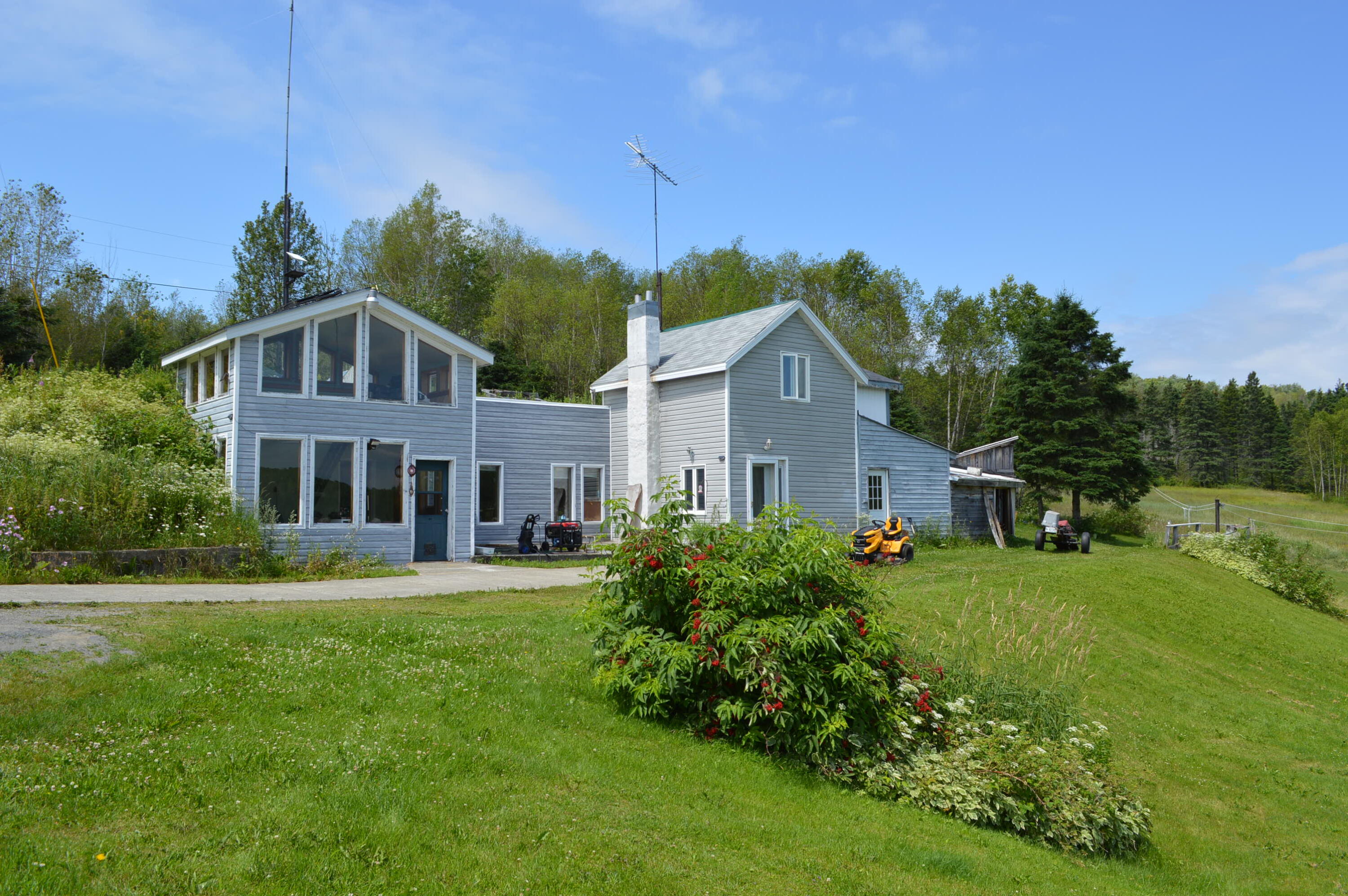 196 Aspen Road Madawaska, ME 04756 - Photo 2 of 47 House front