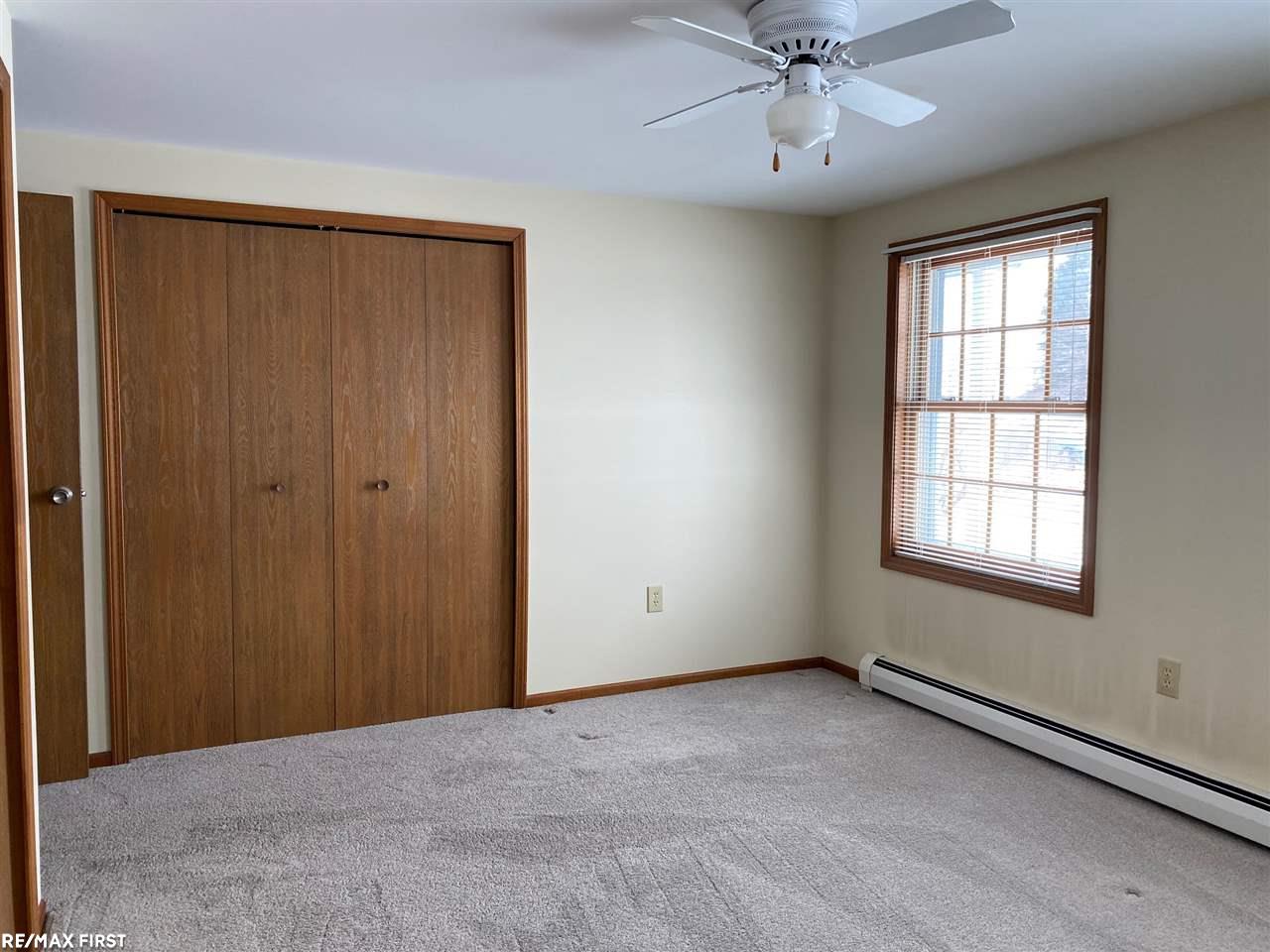 5436 Van Dyke Road Almont, MI 48003 - Photo 12 of 37 50034553-11.JPG