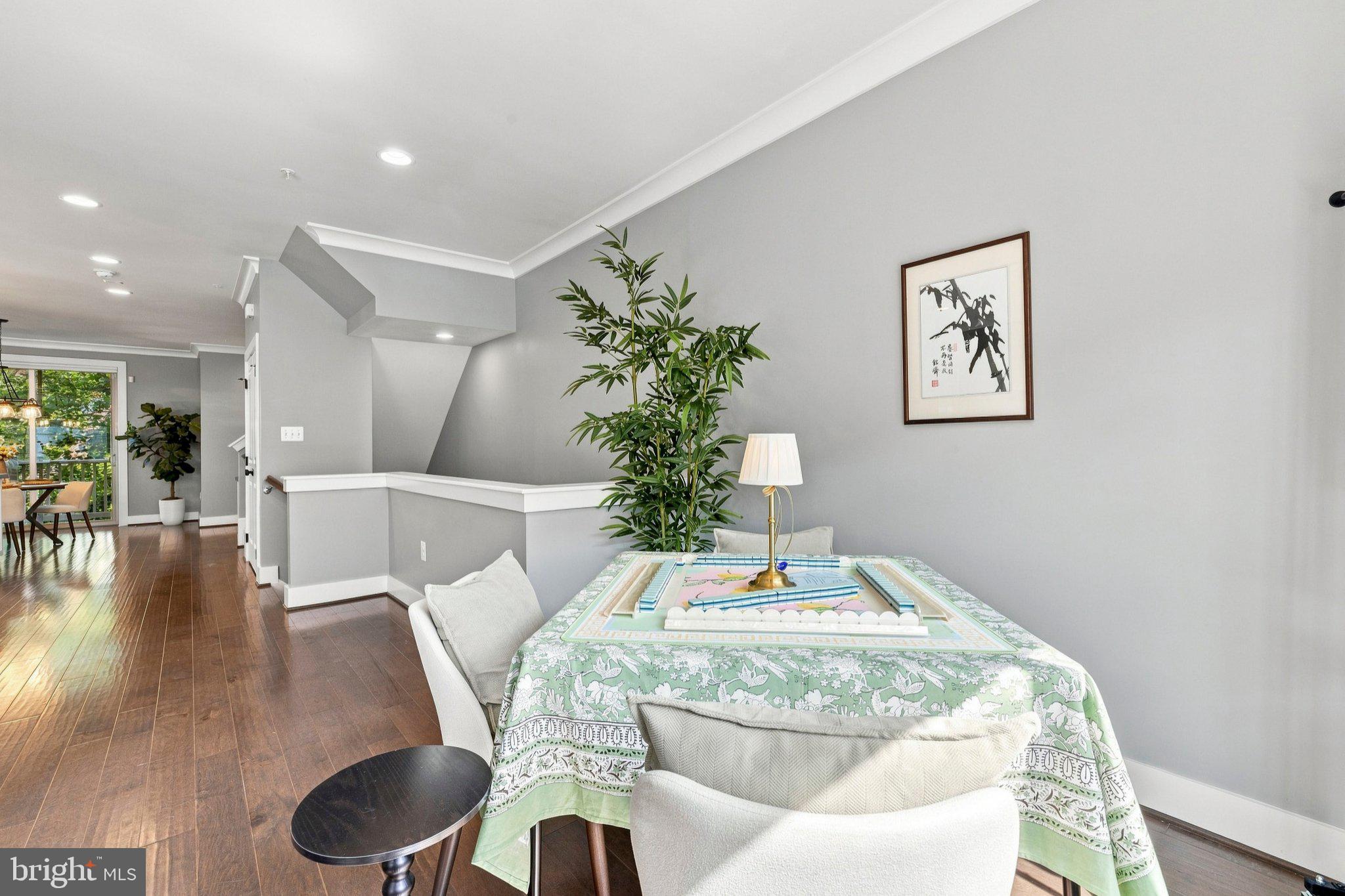 2876 Lowen Valley Road Alexandria, VA 22303 - Photo 8 of 57 Gallery Image 8