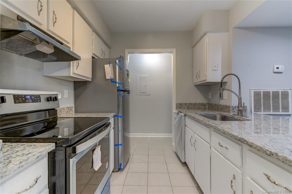 11004 Harrowfield Road Charlotte, NC 28226 - Photo 18 of 38