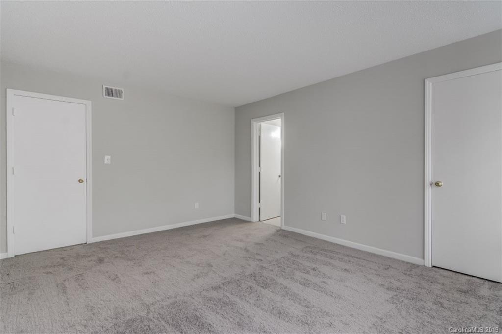 11004 Harrowfield Road Charlotte, NC 28226 - Photo 23 of 38