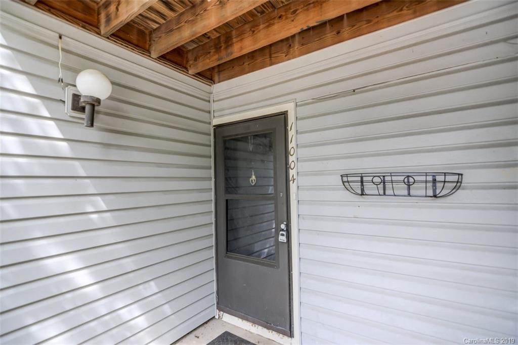 11004 Harrowfield Road Charlotte, NC 28226 - Photo 4 of 38
