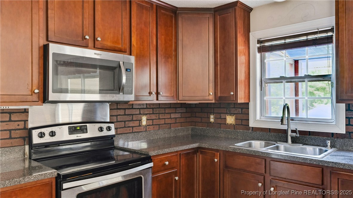 106 Linden Road Cameron, NC 28326 - Photo 15 of 48