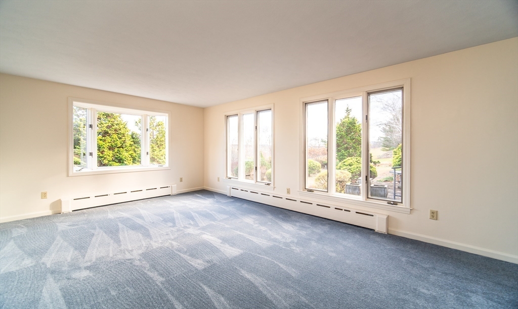 256 North Road Hampden, MA 01036 - Photo 13 of 42