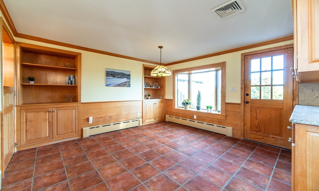 256 North Road Hampden, MA 01036 - Photo 5 of 42