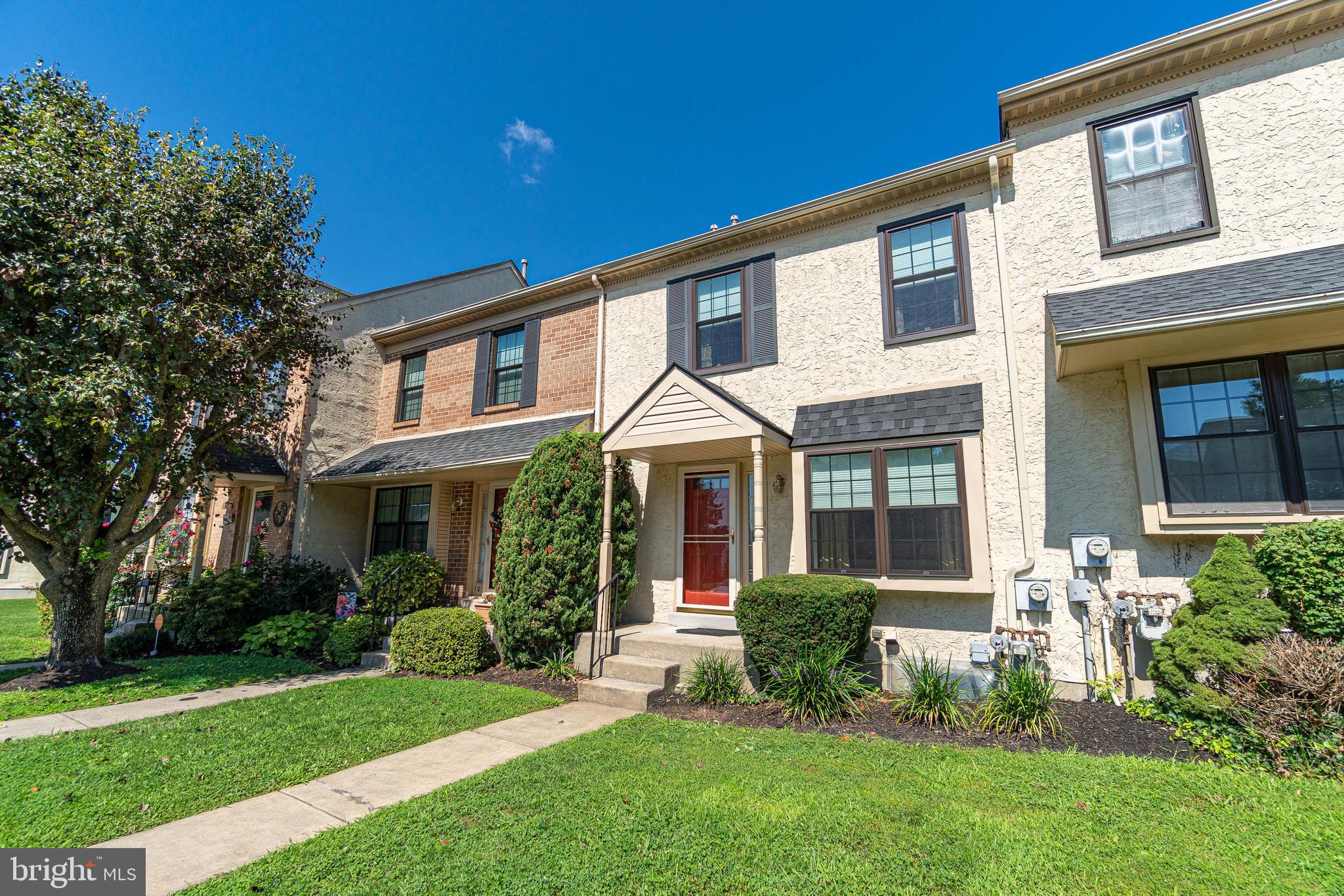 105 Bradbury Road Brookhaven, PA 19015 - Photo 3 of 28