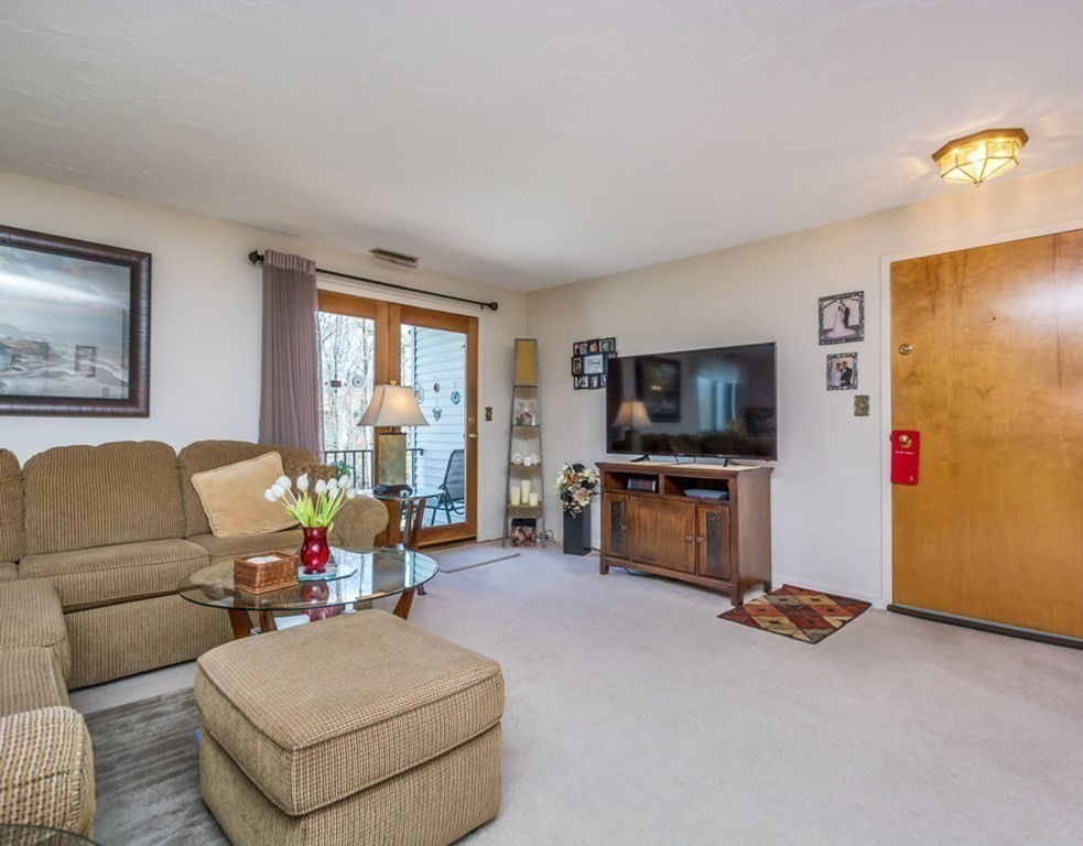 189 Littleton Road, Unit 68 Chelmsford, MA 01824 - Photo 3 of 28 Gallery Image 3