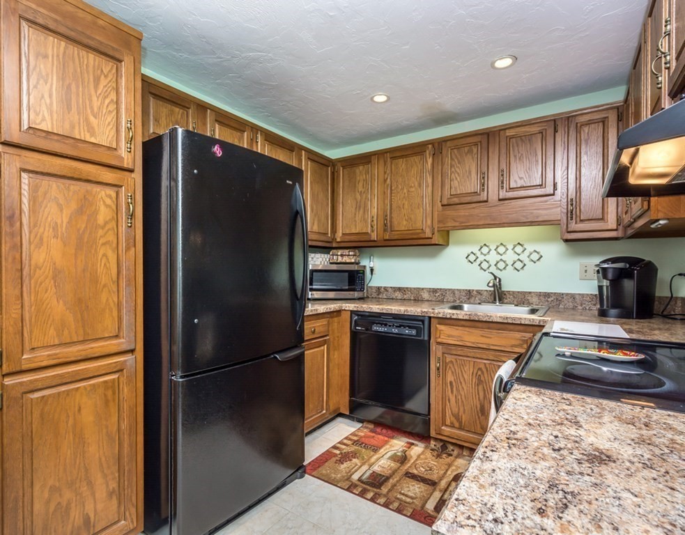 189 Littleton Road, Unit 68 Chelmsford, MA 01824 - Photo 9 of 28 Gallery Image 9