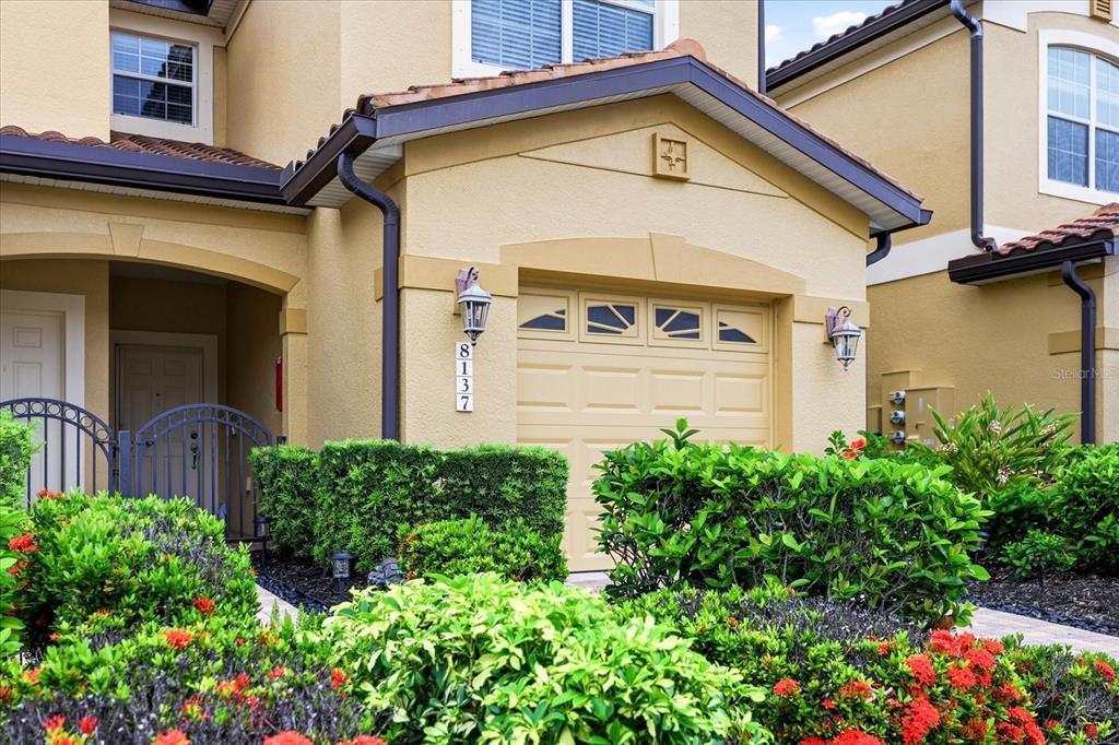 8137 Miramar Way Lakewood Ranch, FL 34202 - Photo 3 of 58