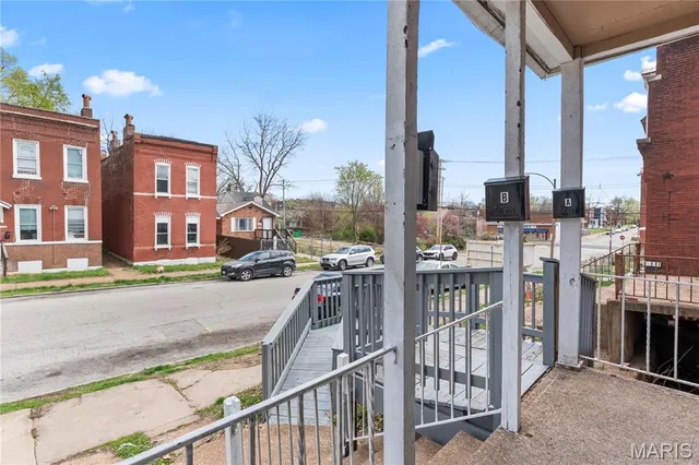 $220,000 | 3733 Oregon Avenue, St. Louis, MO 63118