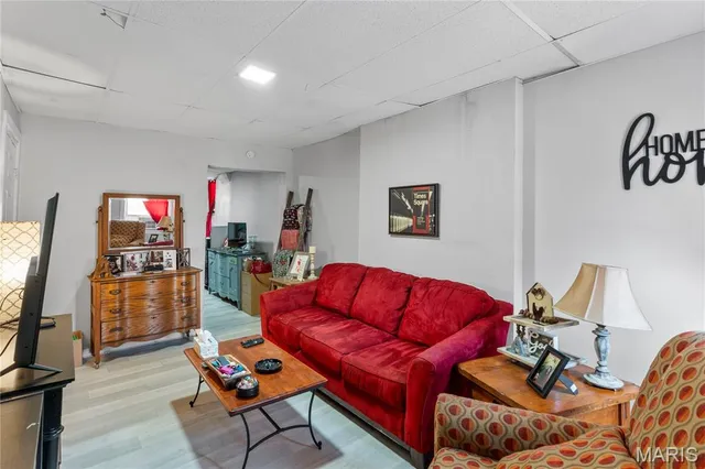 $220,000 | 3733 Oregon Avenue, St. Louis, MO 63118