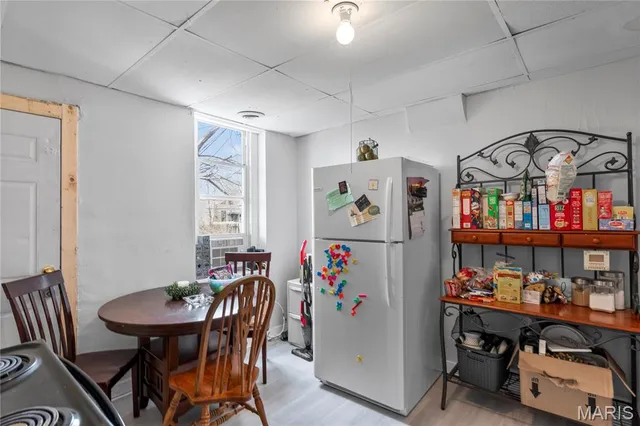 $220,000 | 3733 Oregon Avenue, St. Louis, MO 63118