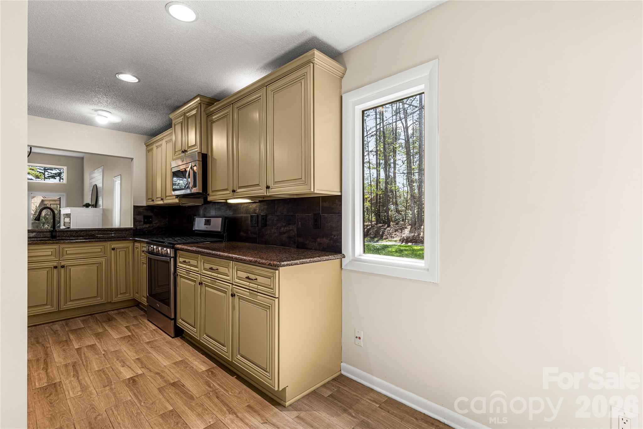 141 Greenridge Road Clover, SC 29710 - Photo 11 of 40 Gallery Image 11