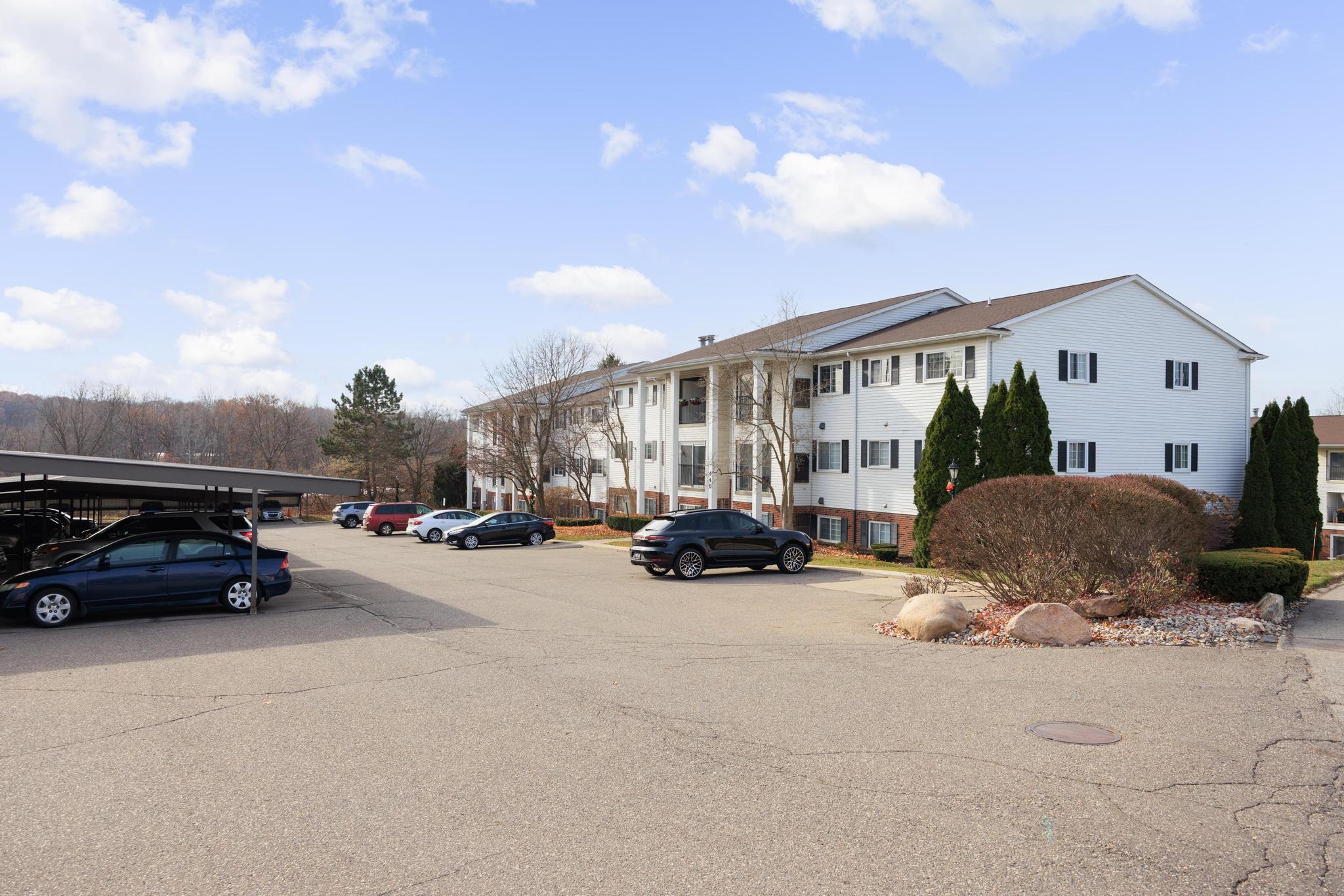 440 Baldwin Avenue Rochester, MI 48307 - Photo 2 of 20 440 Baldwin 02