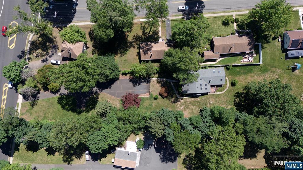 38 West Ridgewood Avenue Paramus, NJ 07652 - Photo 1 of 3