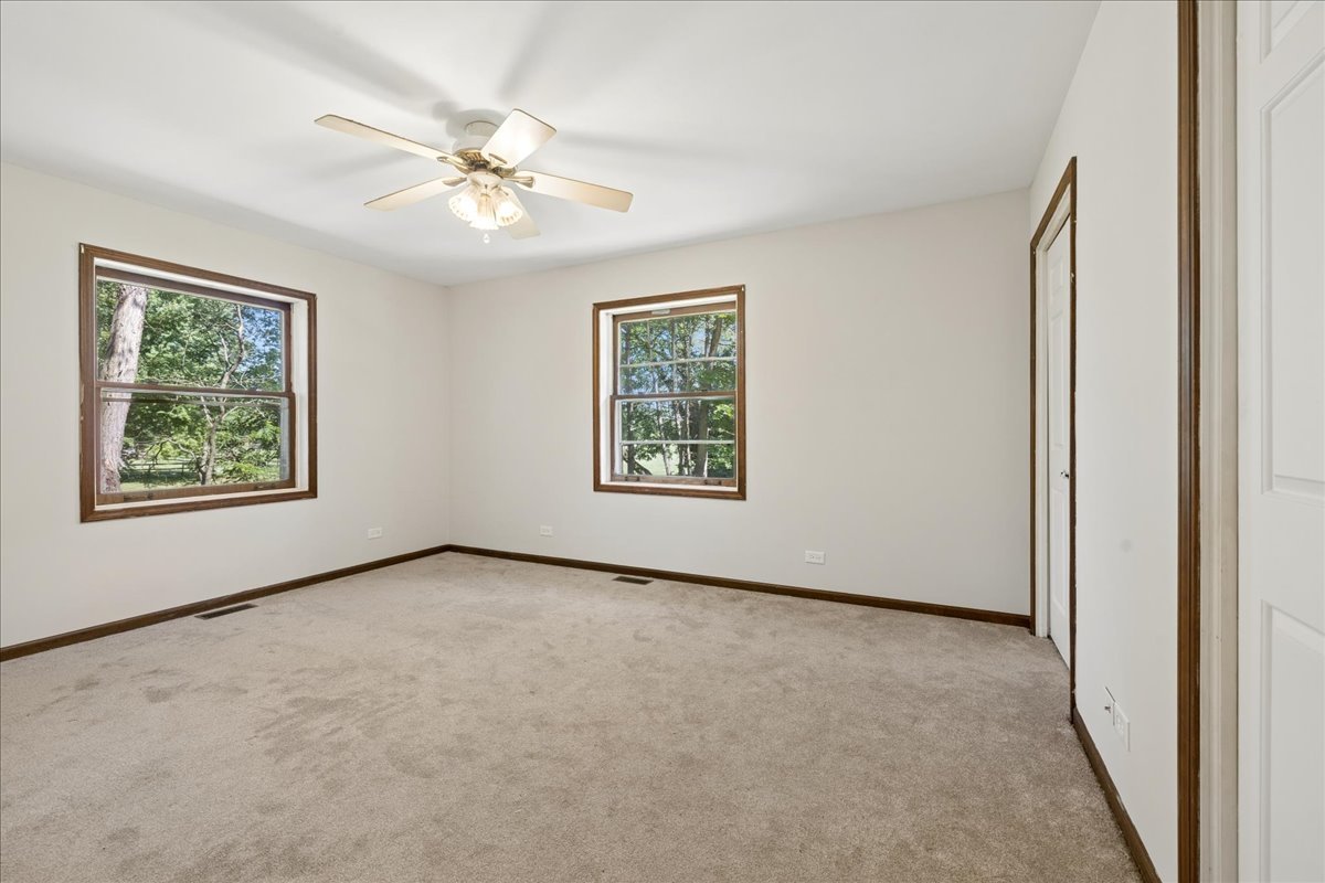 4512 South Ridgeway Road Ringwood, IL 60072 - Photo 12 of 25 Gallery Image 12