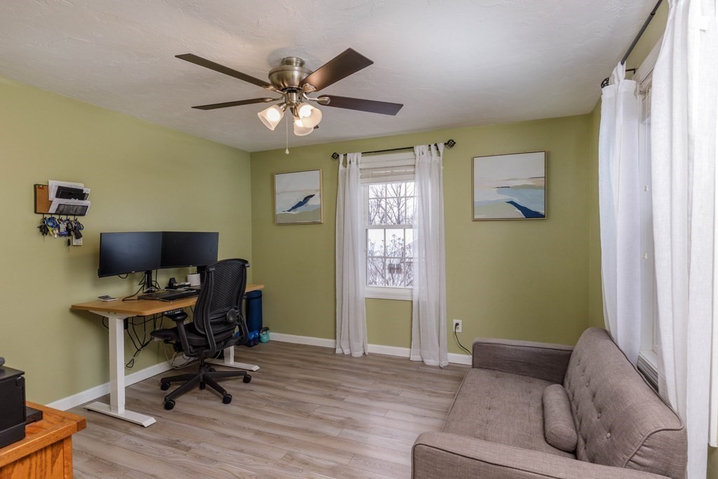 65 Farm Hill Road Leominster, MA 01453 - Photo 9 of 19