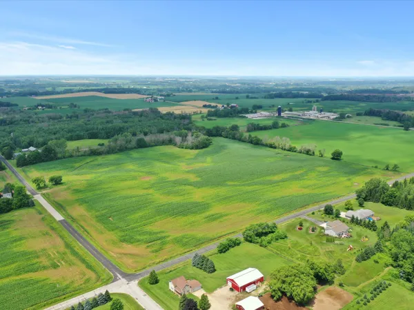 $949,000 | 11530 San Road, Franklin, WI 54247