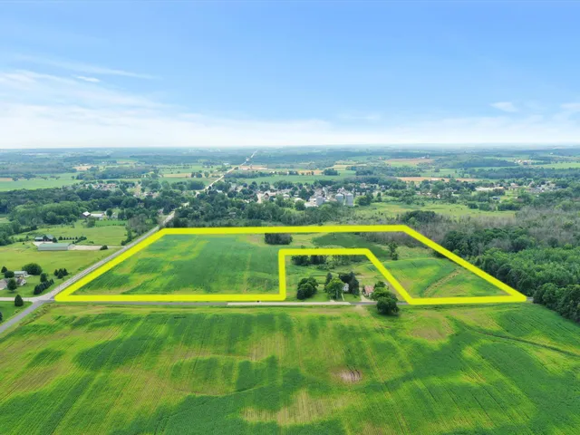 $995,000 | 11530 San Road, Whitelaw, WI 54247