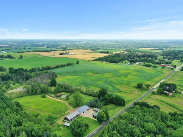 $949,000 | 11530 San Road, Franklin, WI 54247