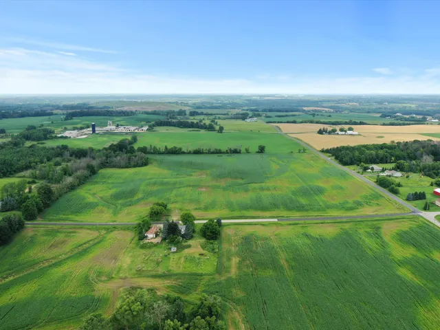 $995,000 | 11530 San Road, Whitelaw, WI 54247