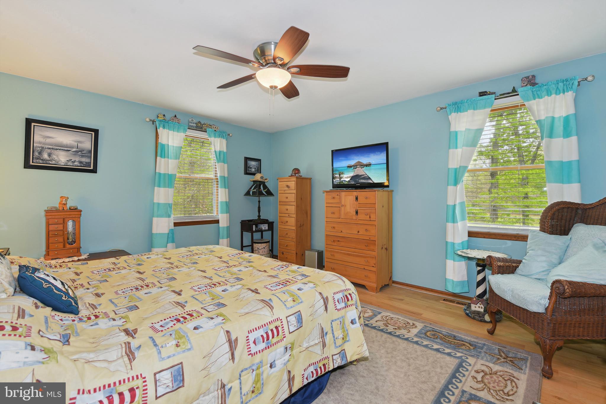 437 Highway 73 Hammonton, NJ 08037 - Photo 18 of 36 2nd Upper level bedroom.