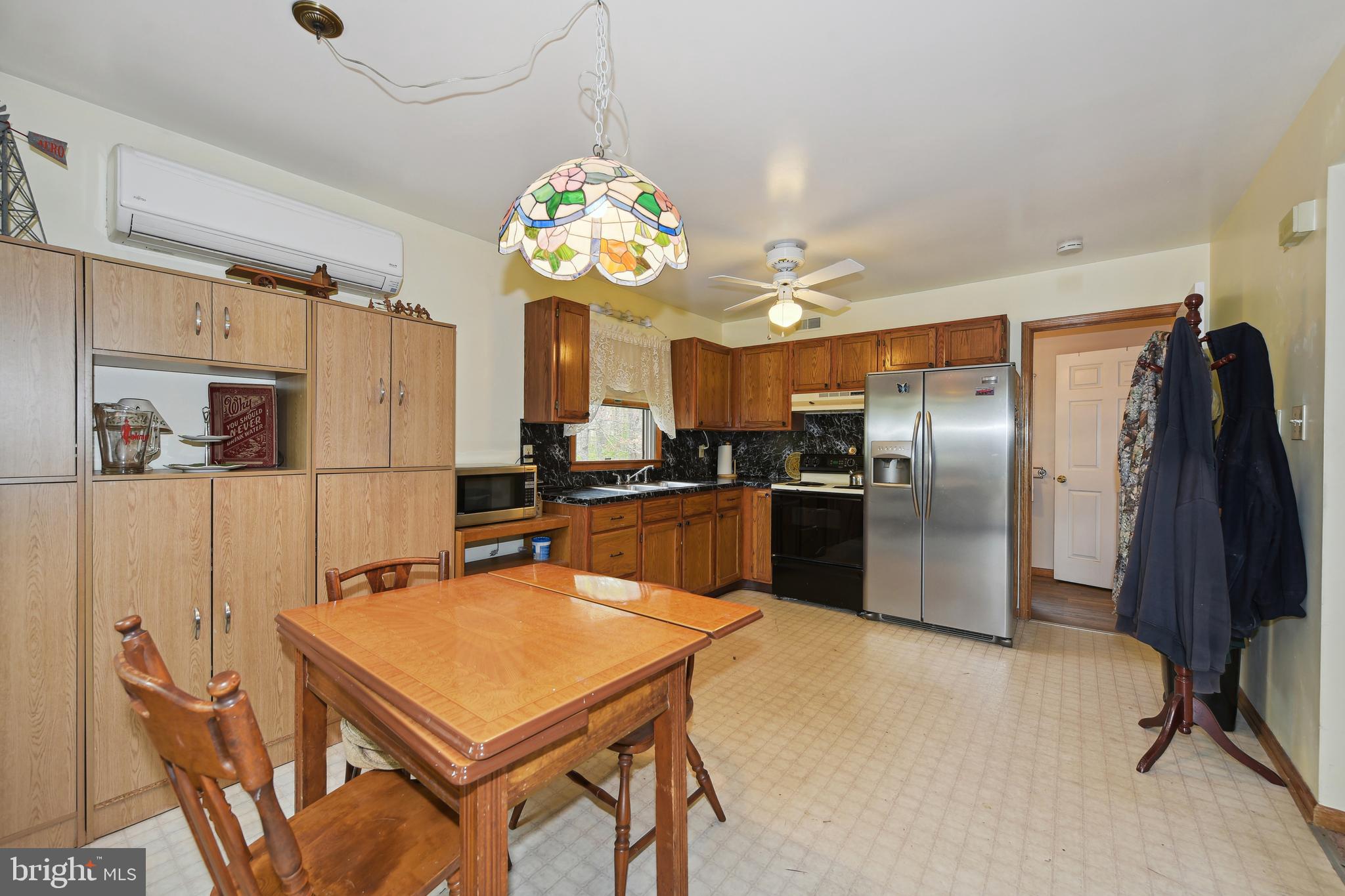 437 Highway 73 Hammonton, NJ 08037 - Photo 23 of 36 Full kitchen located in the In-Law Suite
