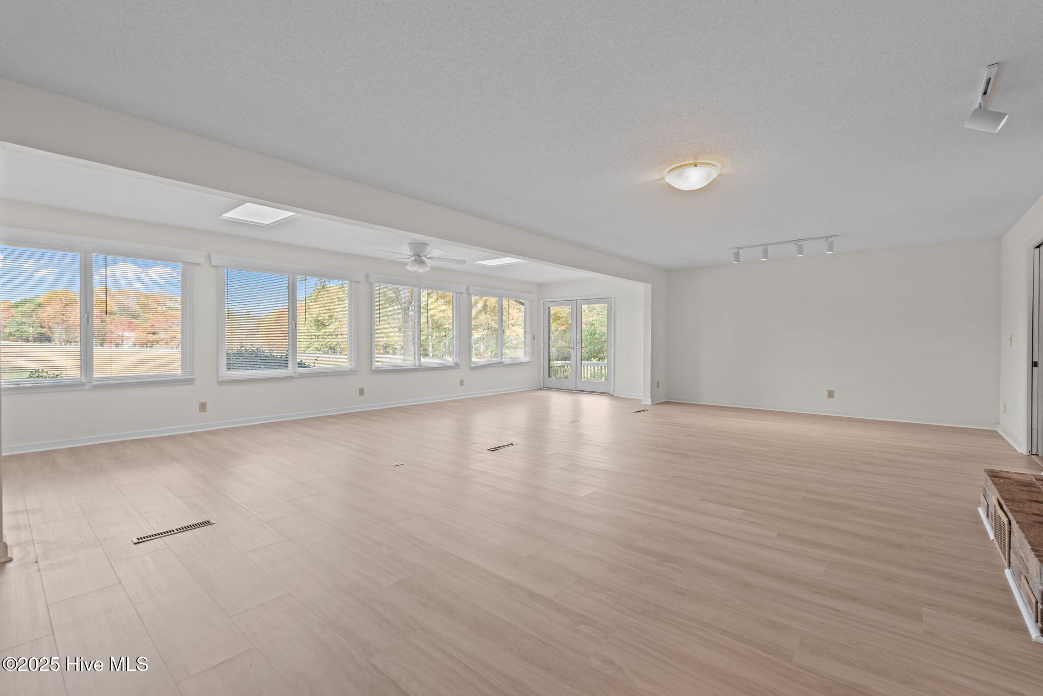 106 Millstone Road West End, NC 27376 - Photo 12 of 50 53-web-or-mls-DSC01645