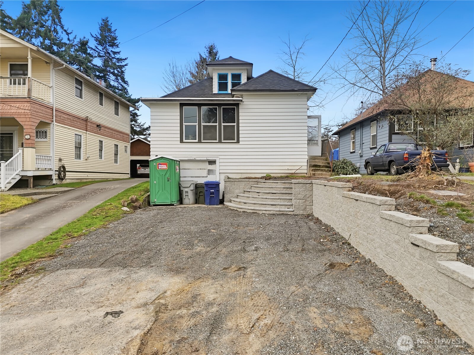285 Earlington Avenue Southwest Renton, WA 98057 - Photo 2 of 17 Gallery Image 2
