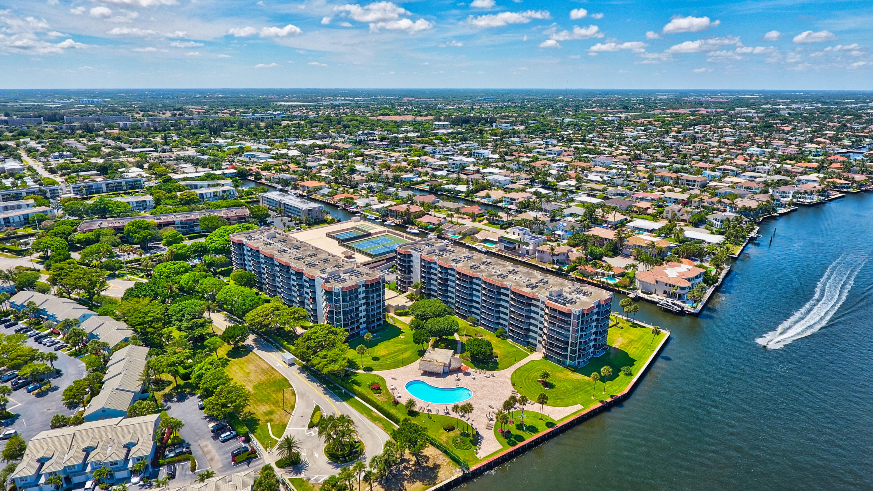 859 Jeffery Street, Unit 702 Boca Raton, FL 33487 - Photo 39 of 40 an aerial view of residential houses with outdoor space