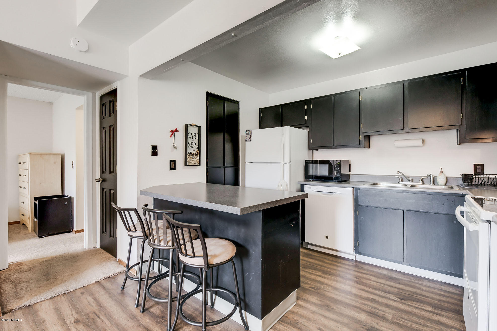1200 South Riordan Ranch Street, Unit 16126 Flagstaff, AZ 86001 - Photo 4 of 21 Kitchen