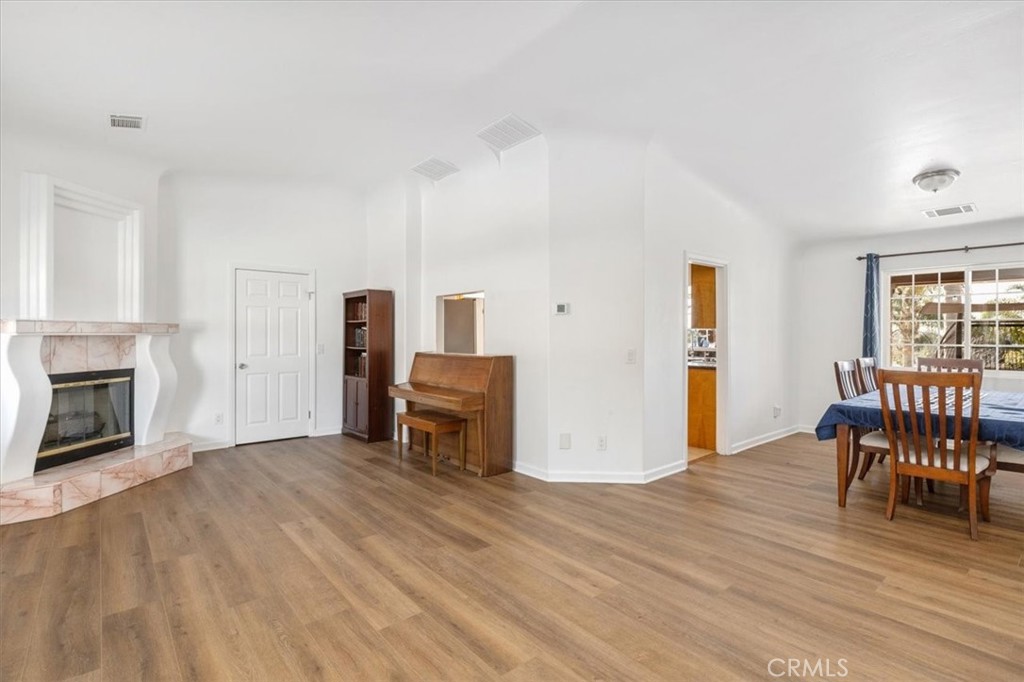 354 Rancho Camino Fallbrook, CA 92028 - Photo 4 of 54