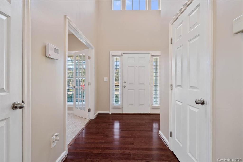 5053 Prosperity Ridge Road Charlotte, NC 28269 - Photo 3 of 24 Gallery Image 3