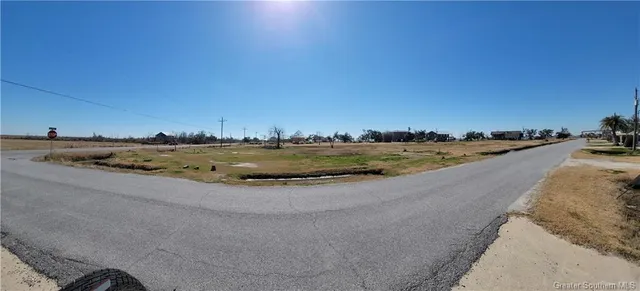 $70,000 | 9548 Big Lake Road, Lake Charles, LA 70605