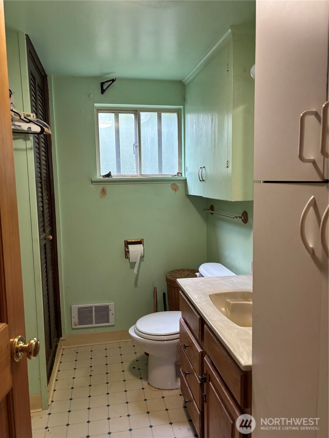 1940 Southwest Dawson Street Seattle, WA 98106 - Photo 18 of 28 Gallery Image 18