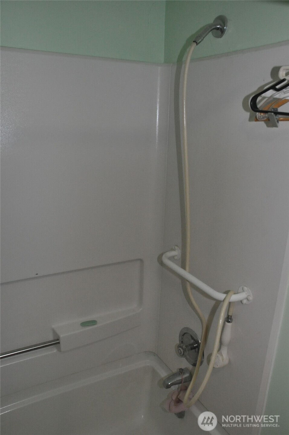 1940 Southwest Dawson Street Seattle, WA 98106 - Photo 21 of 28 Gallery Image 21