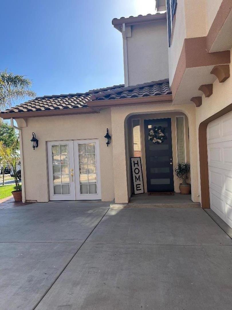 1705 Piazza Drive Salinas, CA 93905 - Photo 4 of 29 a view of a house with a garage