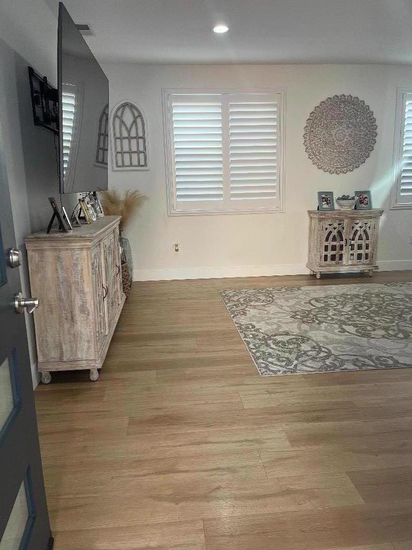 1705 Piazza Drive Salinas, CA 93905 - Photo 6 of 29 a living room with furniture and a window