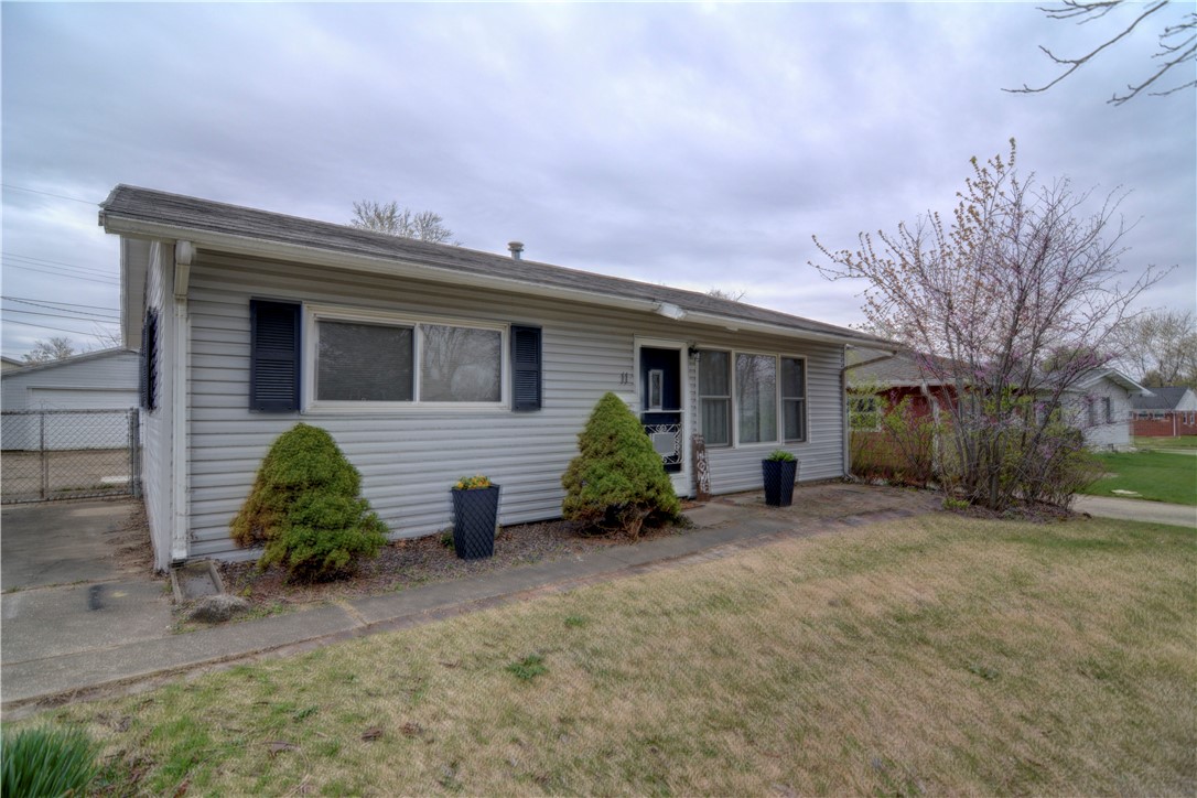 11 Meadow Terrace Drive Decatur, IL 62521 - Photo 1 of 23 Front