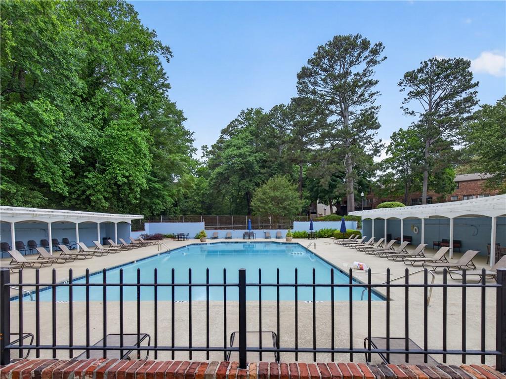 3091 Colonial Way, Unit H4 Atlanta, GA 30341 - Photo 6 of 12