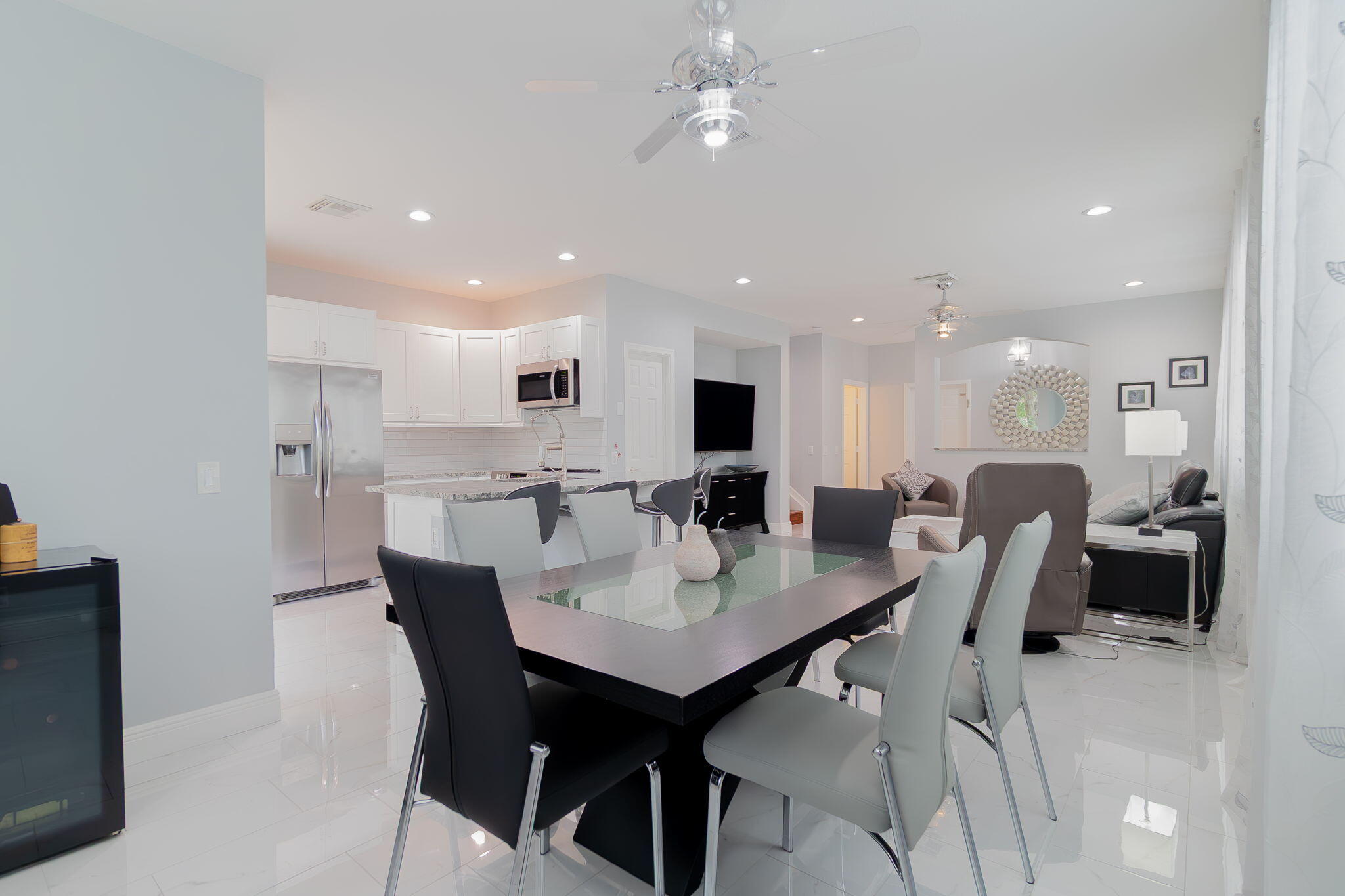 3185 Laurel Ridge Circle Riviera Beach, FL 33404 - Photo 11 of 45 11-web-or-mls-DSC08484-Enhanced-NR
