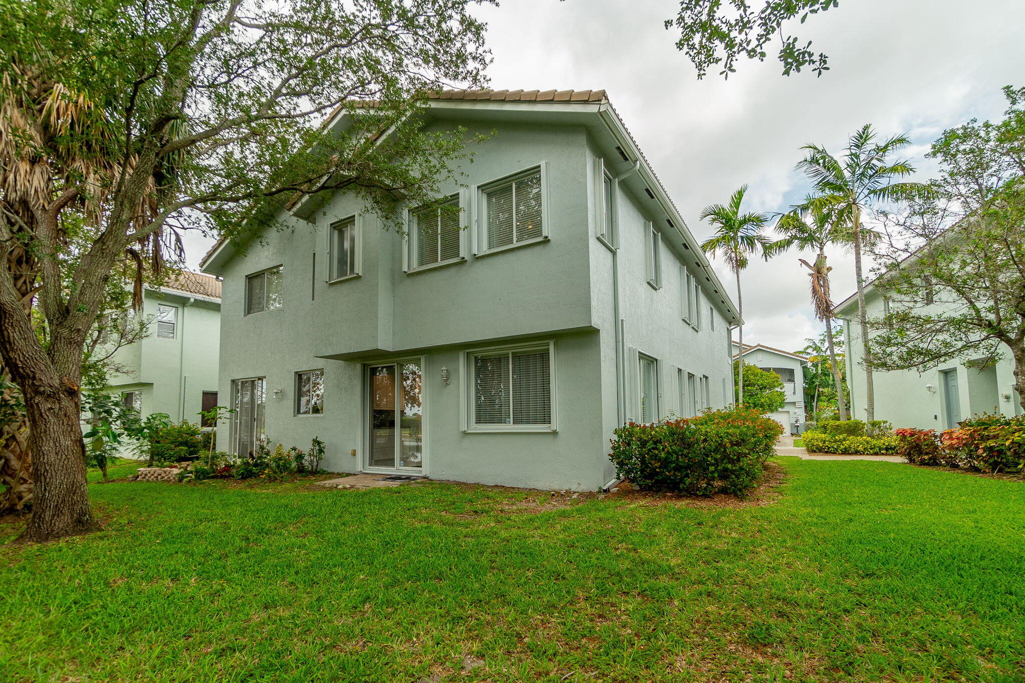 3185 Laurel Ridge Circle Riviera Beach, FL 33404 - Photo 31 of 45 32