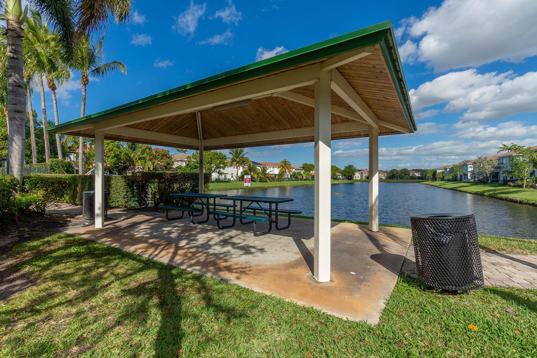 3185 Laurel Ridge Circle Riviera Beach, FL 33404 - Photo 42 of 45 43