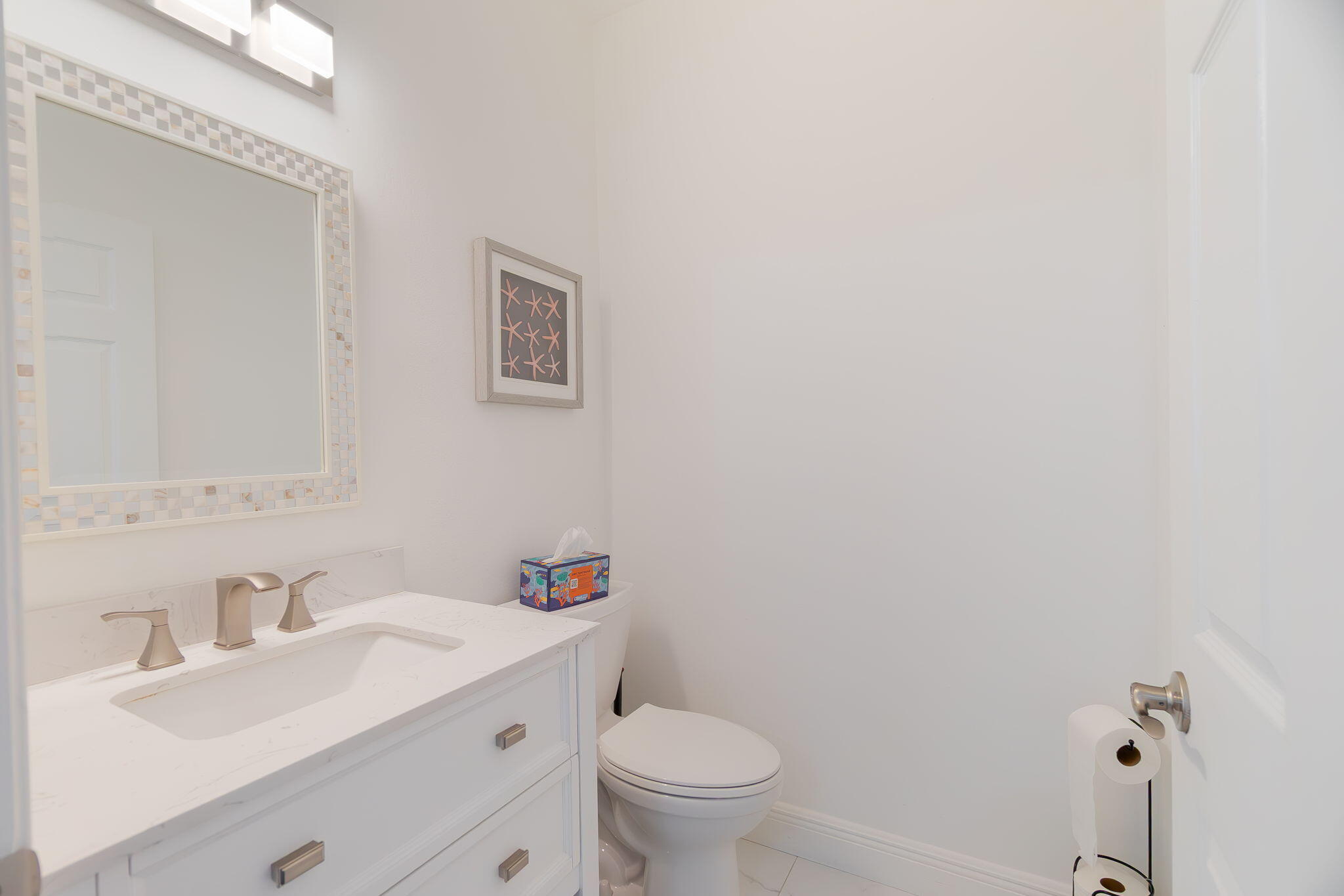 3185 Laurel Ridge Circle Riviera Beach, FL 33404 - Photo 9 of 45 9-web-or-mls-DSC08467-Enhanced-NR