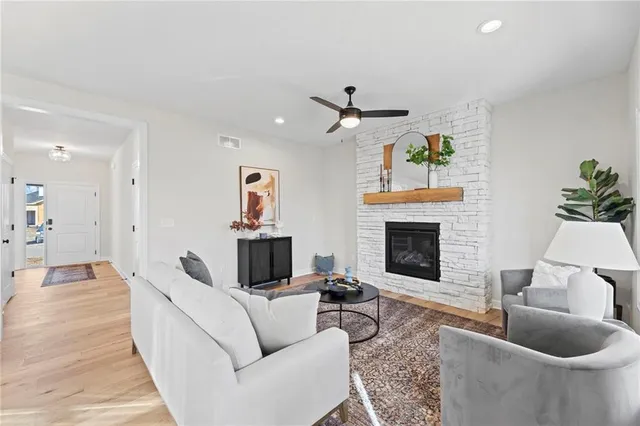 $449,950 | 20786 Emerald Street, Spring Hill, KS 66083