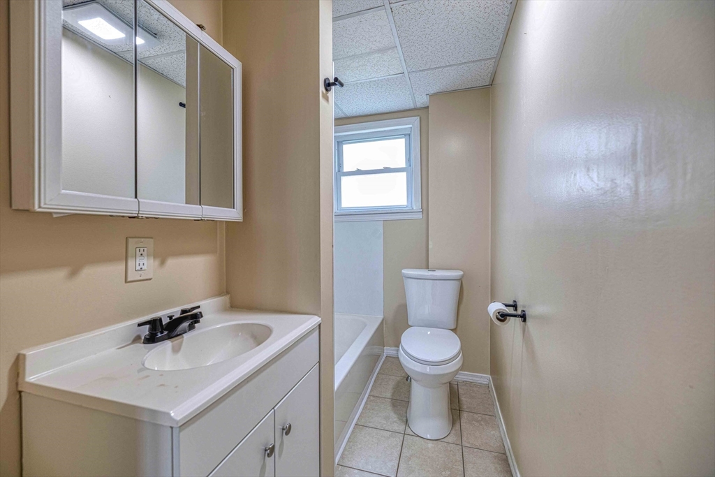 158 Raymond Street, Unit 1 Fall River, MA 02723 - Photo 5 of 13
