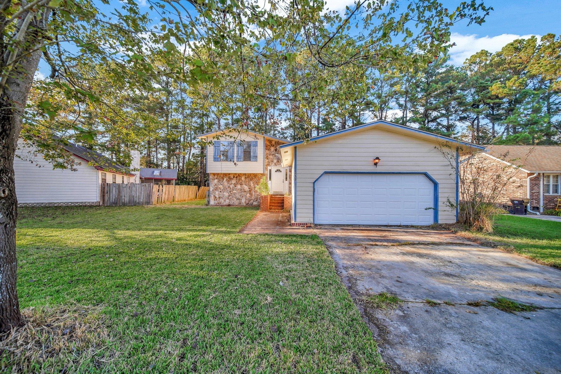 253 Foxborough Road Goose Creek, SC 29445 - Photo 5 of 40 DSC06268.jpg-SMALL